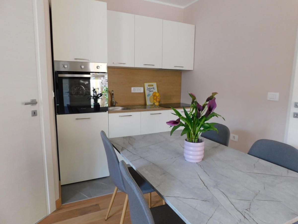 Hisa Limoni Appartement Koper Buitenkant foto